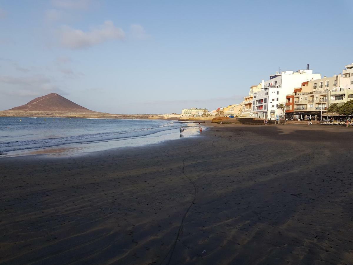 Alquilaencanarias-Medano Los Martines Beachfront A El Medano  Exterior photo